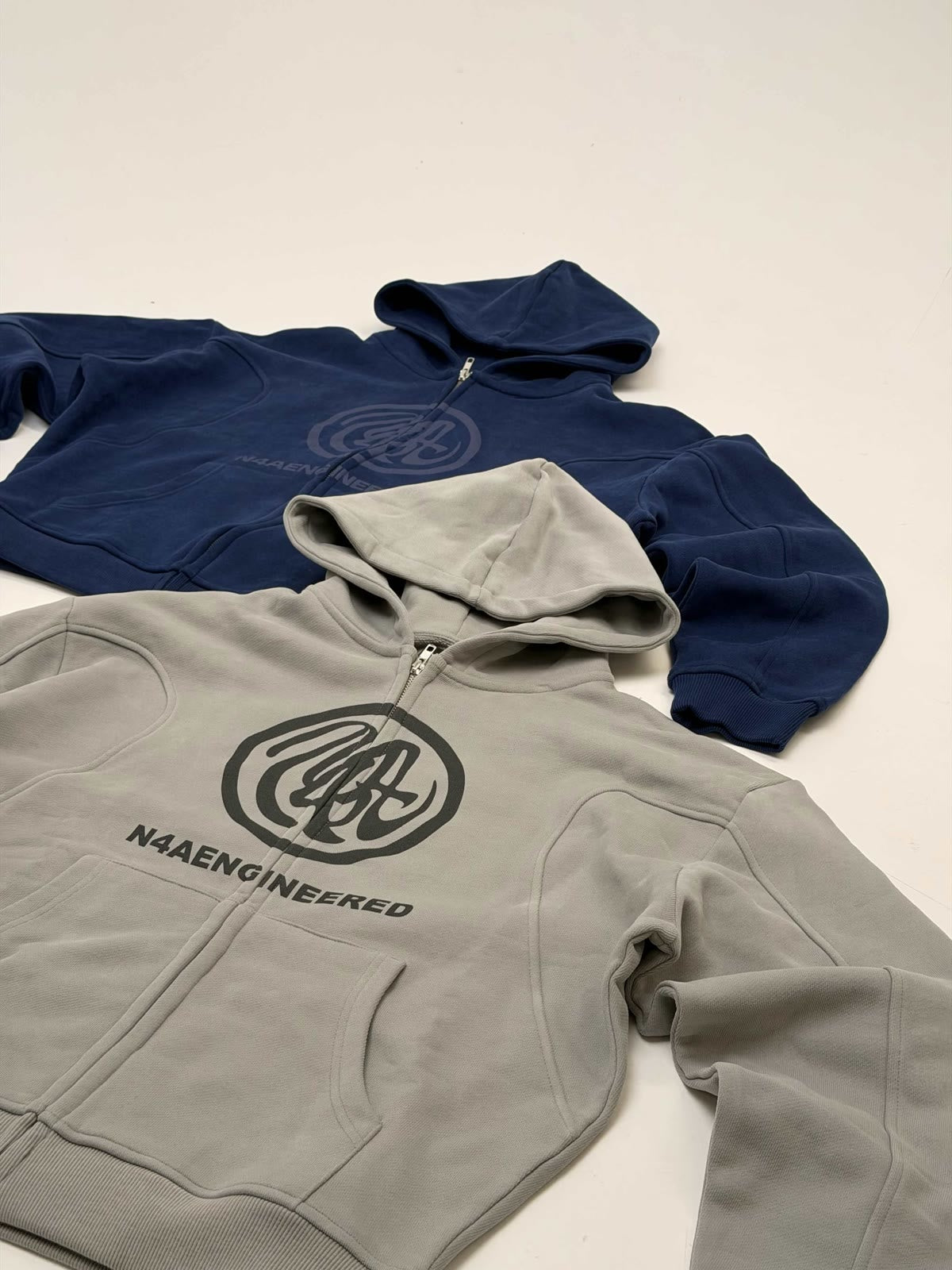 ZIPPER NAVY / GREY